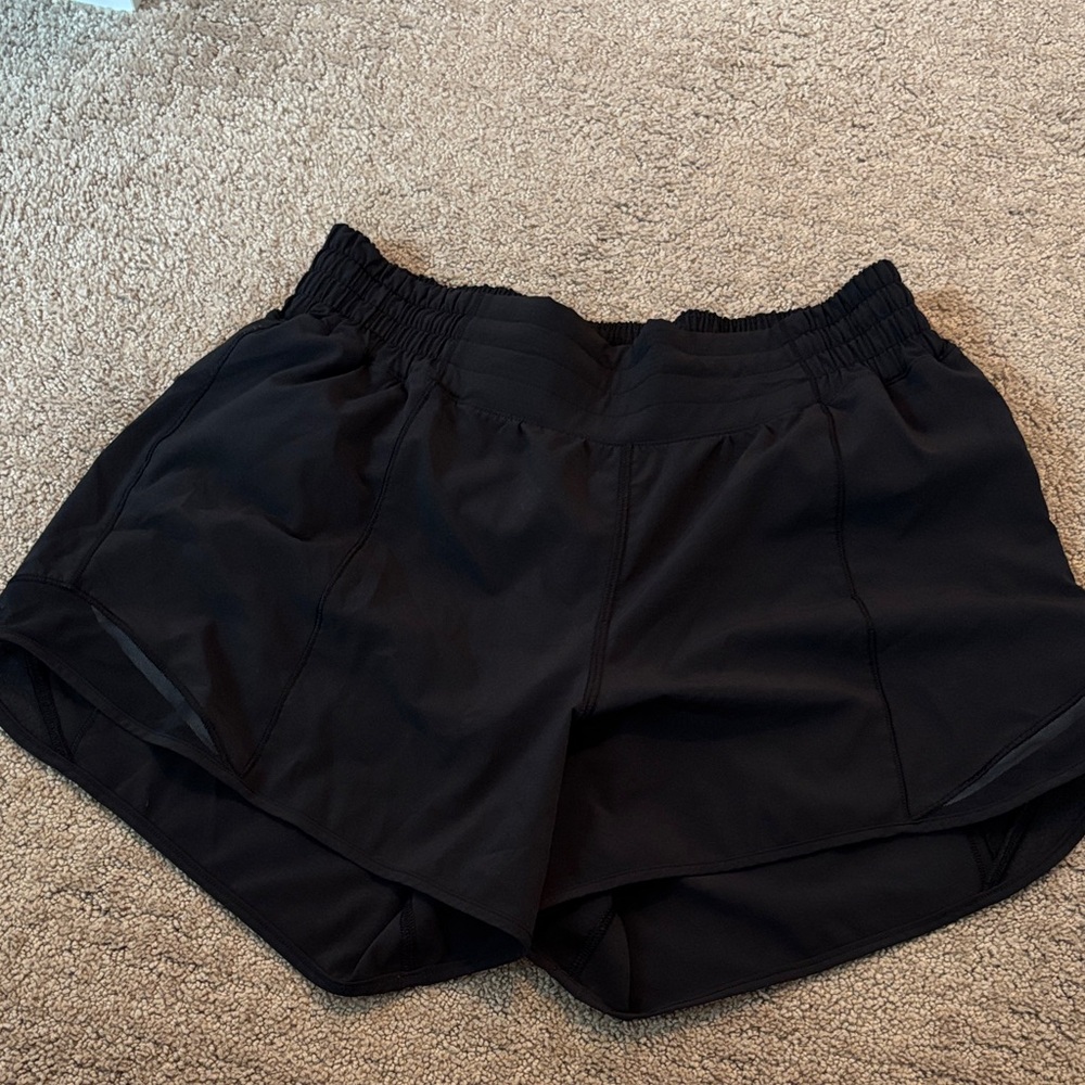 Lululemon black hotty hot short
